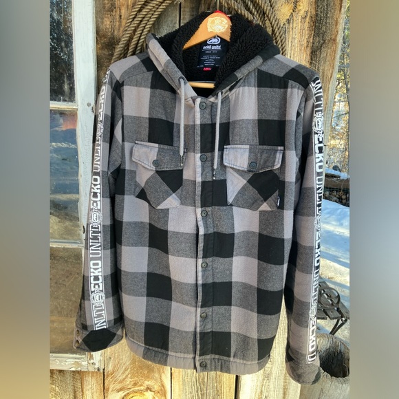 FLEECE & FLANEL! What could be cozier?? Snap-up jacket by Ecko Unltd, L - Picture 2 of 4